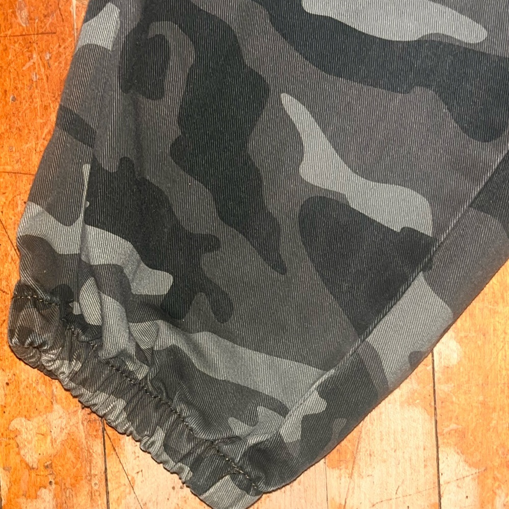 Camo Cargo Jogger Pant- Sz L-EUC- Side pockets - Picture 16 of 16